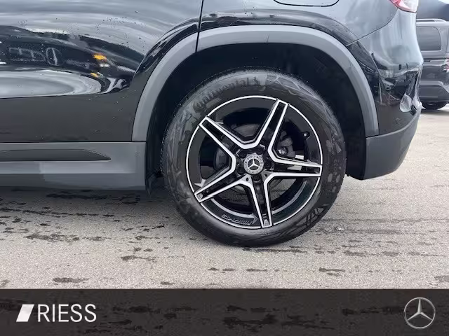 Mercedes-Benz GLA 200 Online Special AMG-LED-KAM- - Bild 4