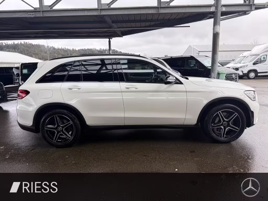 Mercedes-Benz GLC 400 d 4MATIC AMG PANO STHZ DISTR NIGHT KAM - Bild 10