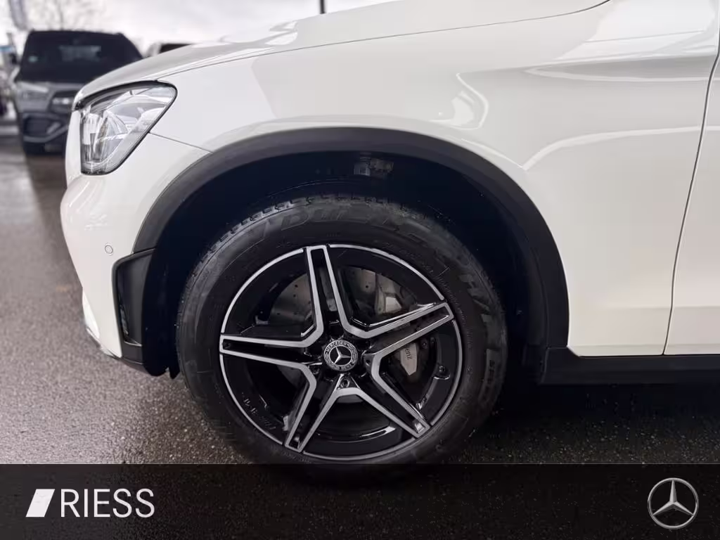 Mercedes-Benz GLC 400 d 4MATIC AMG PANO STHZ DISTR NIGHT KAM - Bild 3