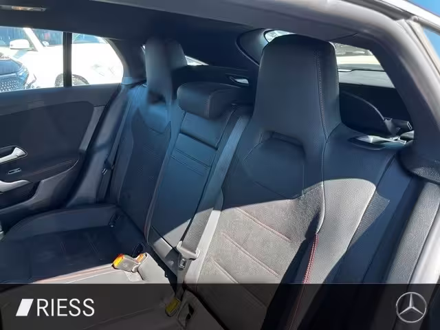 Mercedes-Benz CLA 200 Shooting Brake AMG Sport Navi LED Pano AHK Keyl CLA 200 Shooting Brake - Bild 13