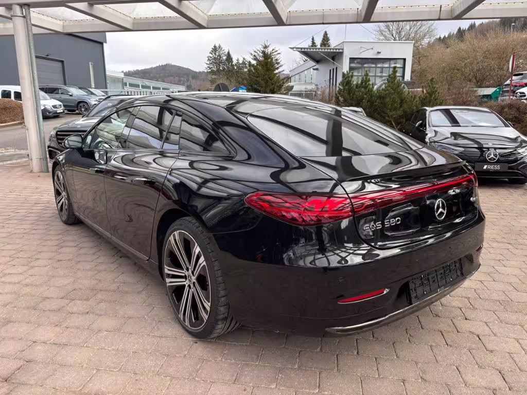 Mercedes-Benz EQS 580 Electric Art 4M Distr Pano Sitzkli Hyper - Bild 6