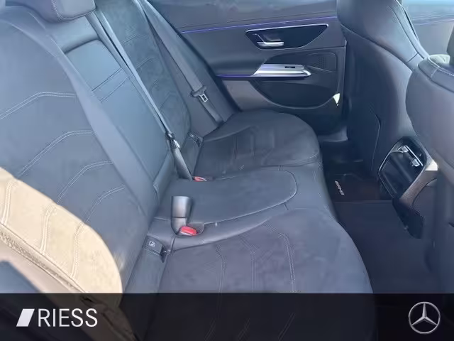 Mercedes-Benz E 400 e 4M AMG Sport Night Distr HUD 360 20 E 400 - Bild 11