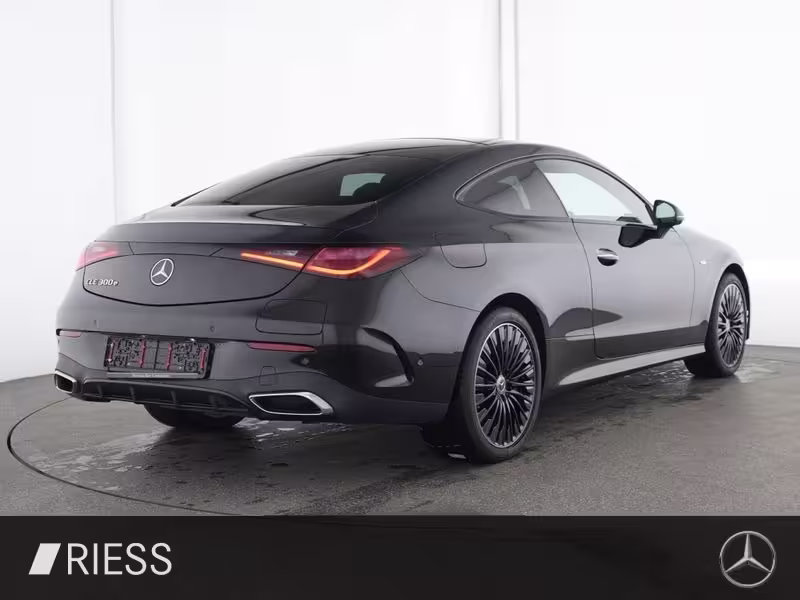 Mercedes-Benz CLE 300 e AMG Sport Night Distr Vorr Pano W-Paket 19 - Bild 2