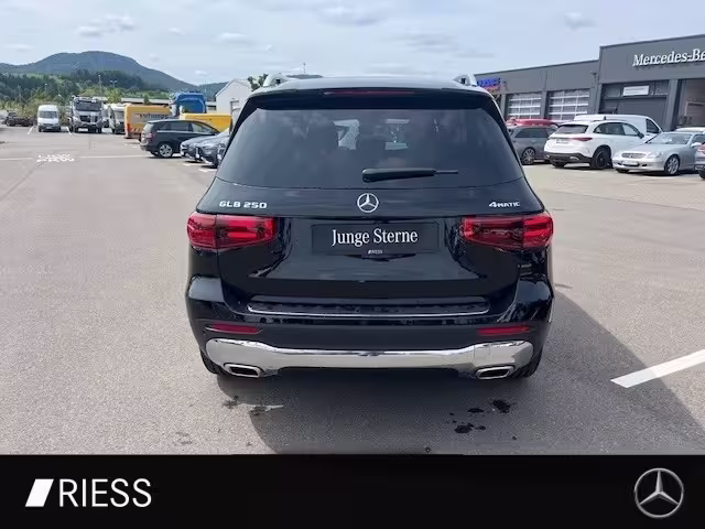 Mercedes-Benz GLB 250 4M Progressive Navi LED Pano 7 Sitzer - Bild 5