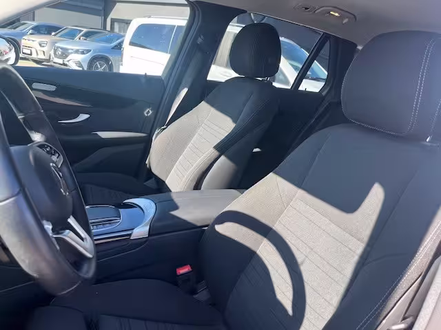 Mercedes-Benz GLC 300 e 4MATIC AHK AUT Kam. KeyLess KlimaA LED - Bild 10