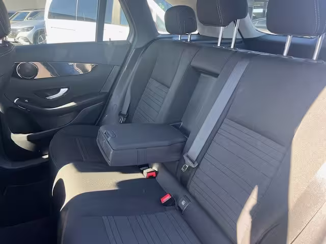 Mercedes-Benz GLC 300 e 4MATIC AHK AUT Kam. KeyLess KlimaA LED - Bild 11