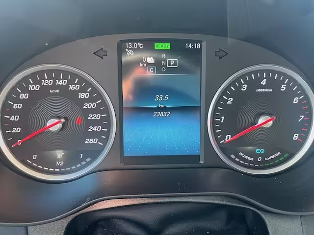 Mercedes-Benz GLC 300 e 4MATIC AHK AUT Kam. KeyLess KlimaA LED - Bild 15