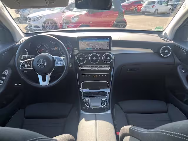 Mercedes-Benz GLC 300 e 4MATIC AHK AUT Kam. KeyLess KlimaA LED - Bild 16