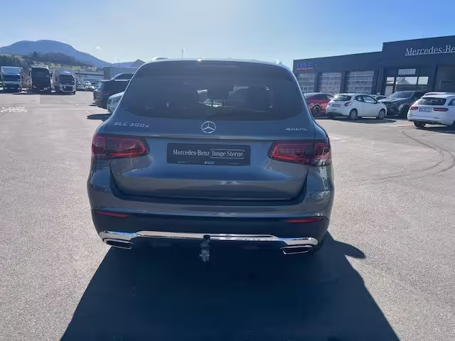 Mercedes-Benz GLC 300 e 4MATIC AHK AUT Kam. KeyLess KlimaA LED - Bild 6