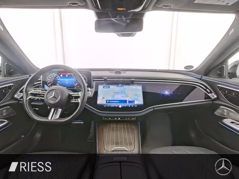 Mercedes-Benz E 220 d AMG Sport Night Distr Pano AHK Superscreen - Bild 6