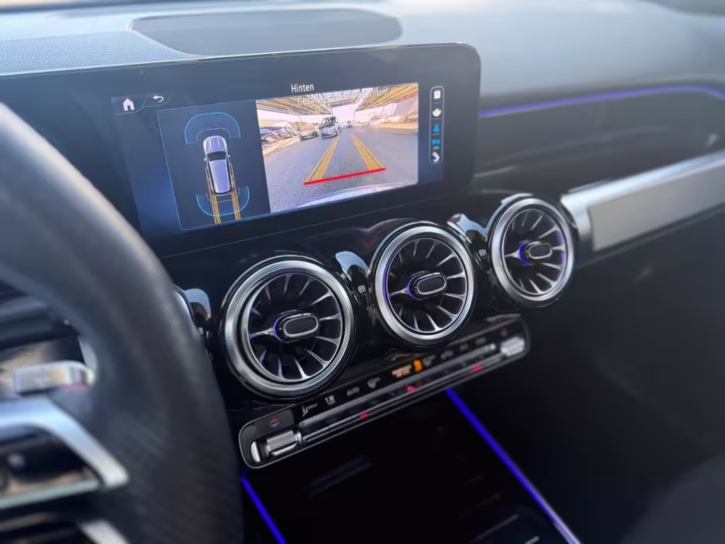 Mercedes-Benz GLB 220 4MATIC AMG PANO AHK MEMO AMBI KEYL KAM - Bild 13