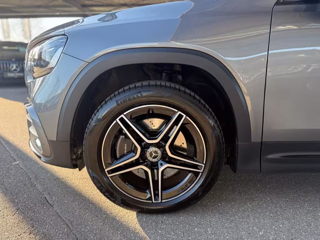 Mercedes-Benz GLB 220 4MATIC AMG PANO AHK MEMO AMBI KEYL KAM - Bild 3
