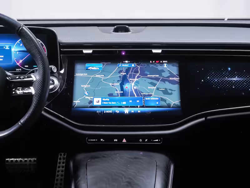 Mercedes-Benz E 220 d AMG Sport Night Distr Superscre Pano 20 - Bild 9