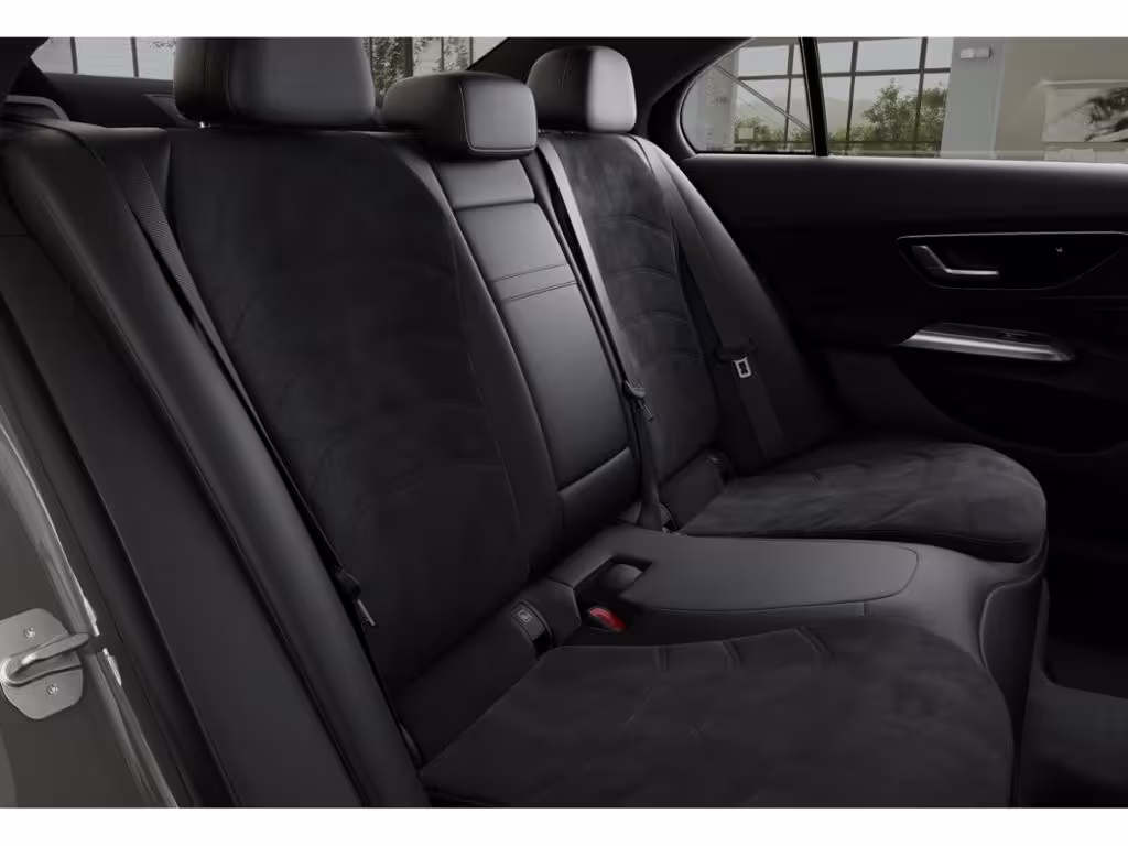 Mercedes-Benz E 200 Lim AMG Sport Night Distr Pano 4xSHZ 19360 - Bild 11