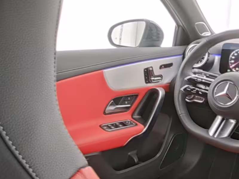 Mercedes-Benz A 220 4M AMG Sport Night Pano LED HUD 360 19 - Bild 8