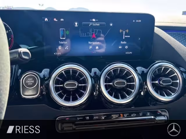 Mercedes-Benz GLA 35 AMG 4M Night Distr Sitzkli Perf Sitze Standh GLA 35 AMG - Bild 16