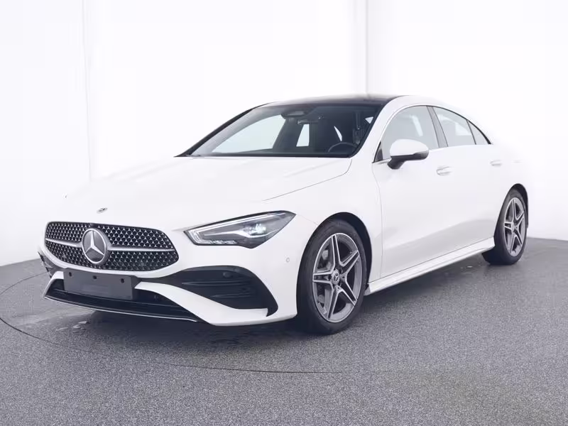 Mercedes-Benz CLA 180 AMG Sport Navi LED Pano Keyless W-Paket