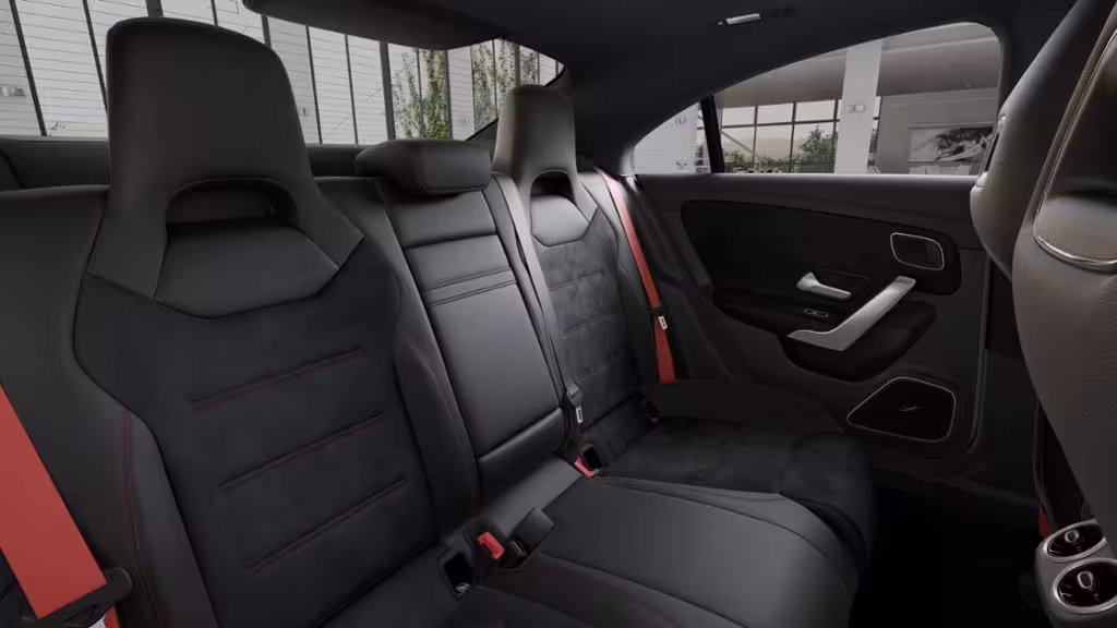 Mercedes-Benz CLA 35 AMG 4M Night Distr Pano 360 W-Paket 19 - Bild 11