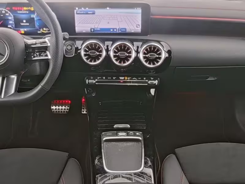 Mercedes-Benz CLA 250 e Coupé mit EQ Hybrid Technologie 360 LM - Bild 9