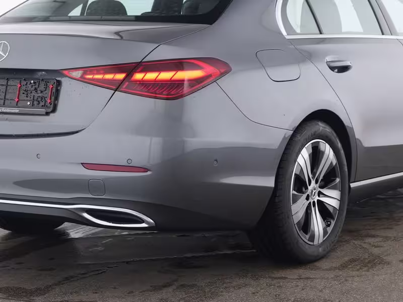 Mercedes-Benz C 180 AUT Kam. KeyLess KlimaA LED LM PDC ParkAss - Bild 4