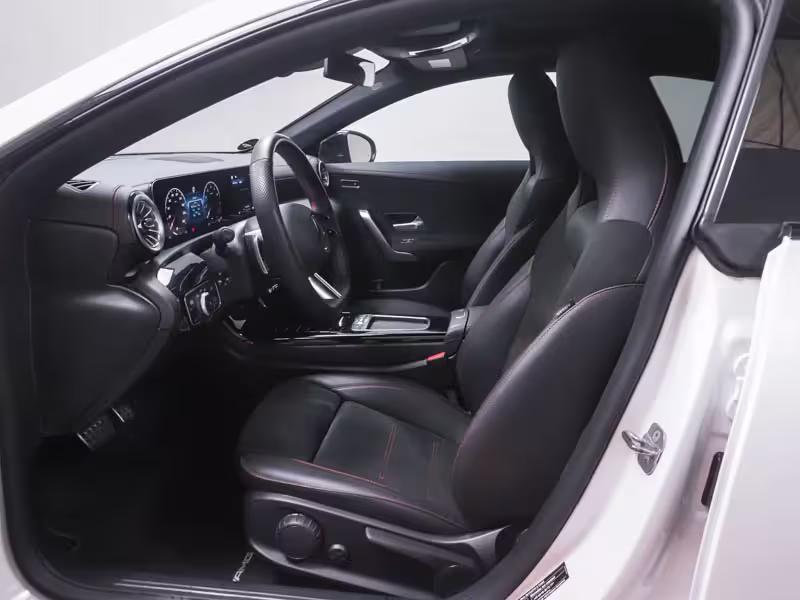 Mercedes-Benz CLA 200 Coupé AMG SPORT PANO STANDH NIGHT WINTER - Bild 10