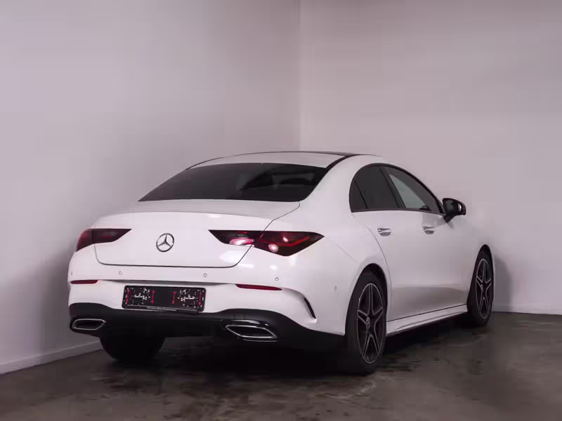 Mercedes-Benz CLA 200 Coupé AMG SPORT PANO STANDH NIGHT WINTER - Bild 2