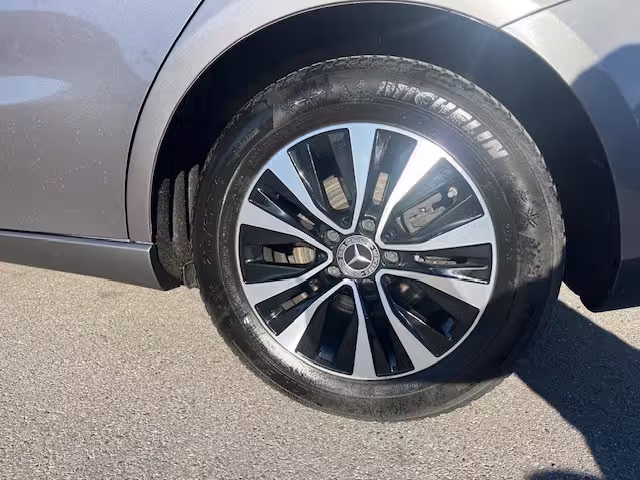 Mercedes-Benz B 200 d AUT Kam. KlimaA LED LM PDC ParkAss SHZ - Bild 4