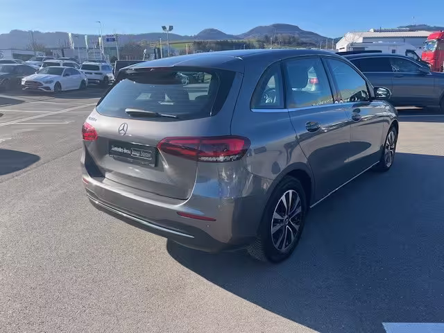 Mercedes-Benz B 200 d AUT Kam. KlimaA LED LM PDC ParkAss SHZ - Bild 7