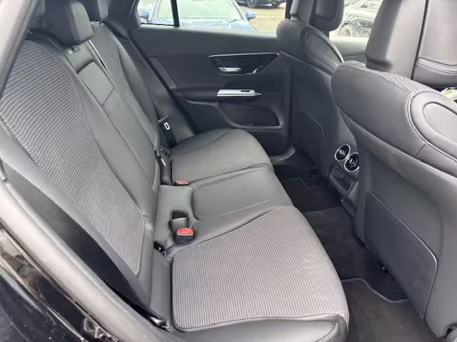 Mercedes-Benz GLC 200 4M Avantgarde Navi LED AHK Kamera 18 - Bild 10