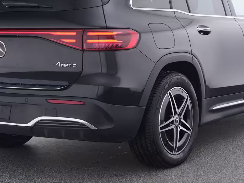 Mercedes-Benz EQB 350 4M AMG Sport Distr Pano AHK 360 W-Paket - Bild 4