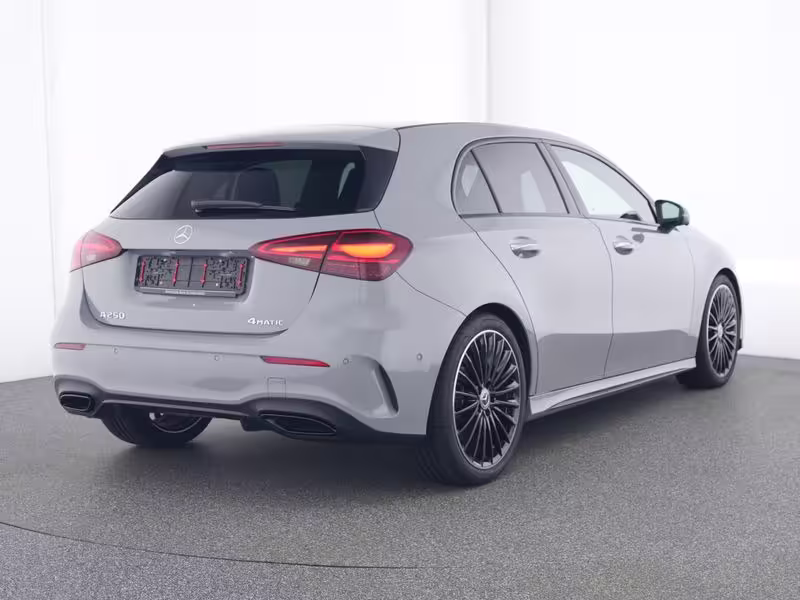 Mercedes-Benz A 250 4M AMG Sport Night Distr AHK Pano HUD 360 - Bild 2