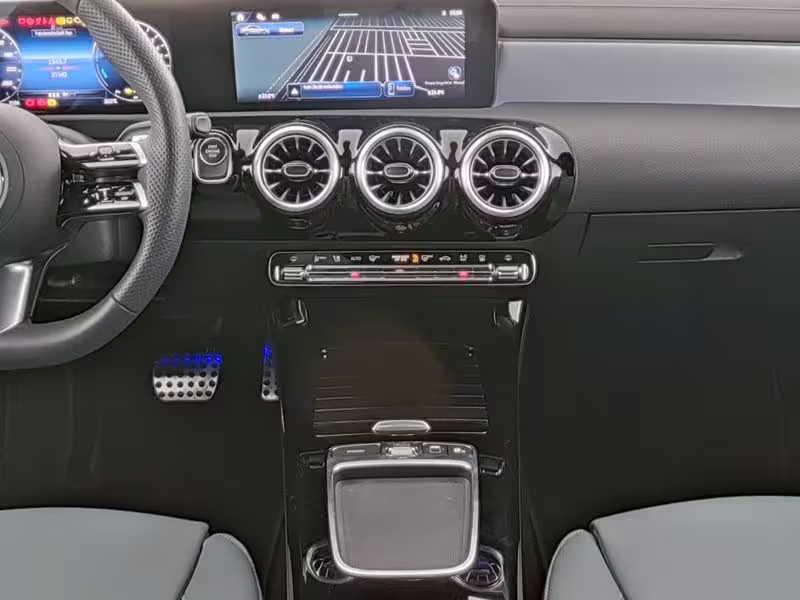 Mercedes-Benz CLA 250 e Cp AMG PANO HUD BURM KEYL NIGHT 360° - Bild 9