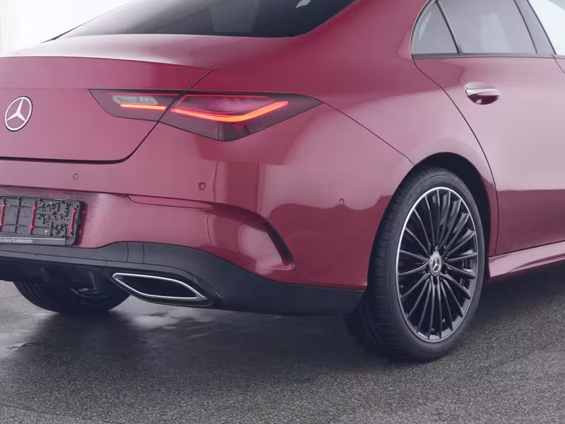 Mercedes-Benz CLA 200 d AMG Sport Night Distr Pano HUD Kam 19 - Bild 4