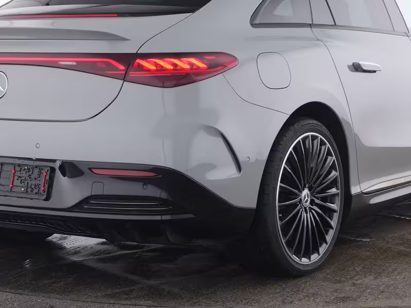 Mercedes-Benz EQE 350+ AMG Sport Night Distr AHK Airm HUD 21 - Bild 4