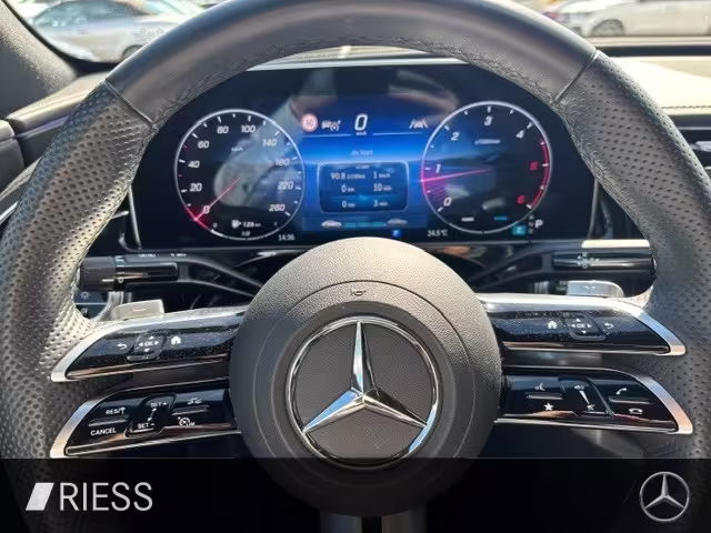 Mercedes-Benz E 220 d AMG Night Super 4D Distr Pano AHK 20 E 220 - Bild 17