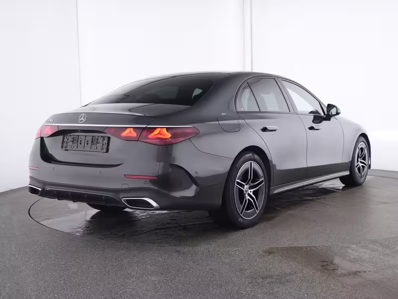 Mercedes-Benz E 220 d AMG Sport Night Distr Pano Keyless Kamera E 220 - Bild 2