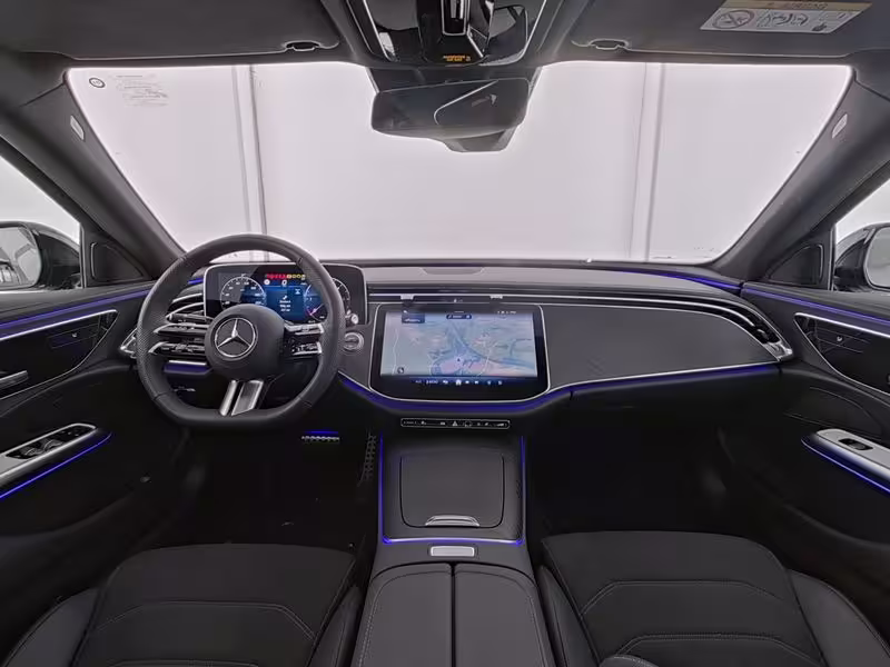 Mercedes-Benz E 220 d AMG Sport Night Distr Pano Keyless Kamera E 220 - Bild 6