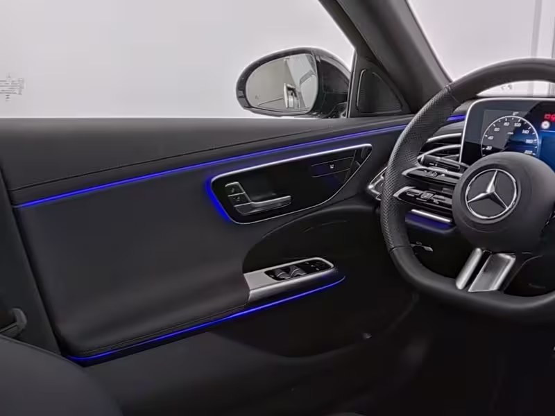 Mercedes-Benz E 220 d AMG Sport Night Distr Pano Keyless Kamera E 220 - Bild 8