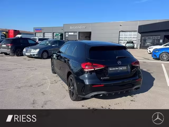 Mercedes-Benz A 250 e Kompaktlimousine AMG-KAM-LED-AMBI- A 250 - Bild 6