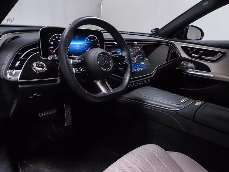 Mercedes-Benz E 220 d Limousine AMG SUPERSCREEN PANO BURM NIGHT E 220 - Bild 10