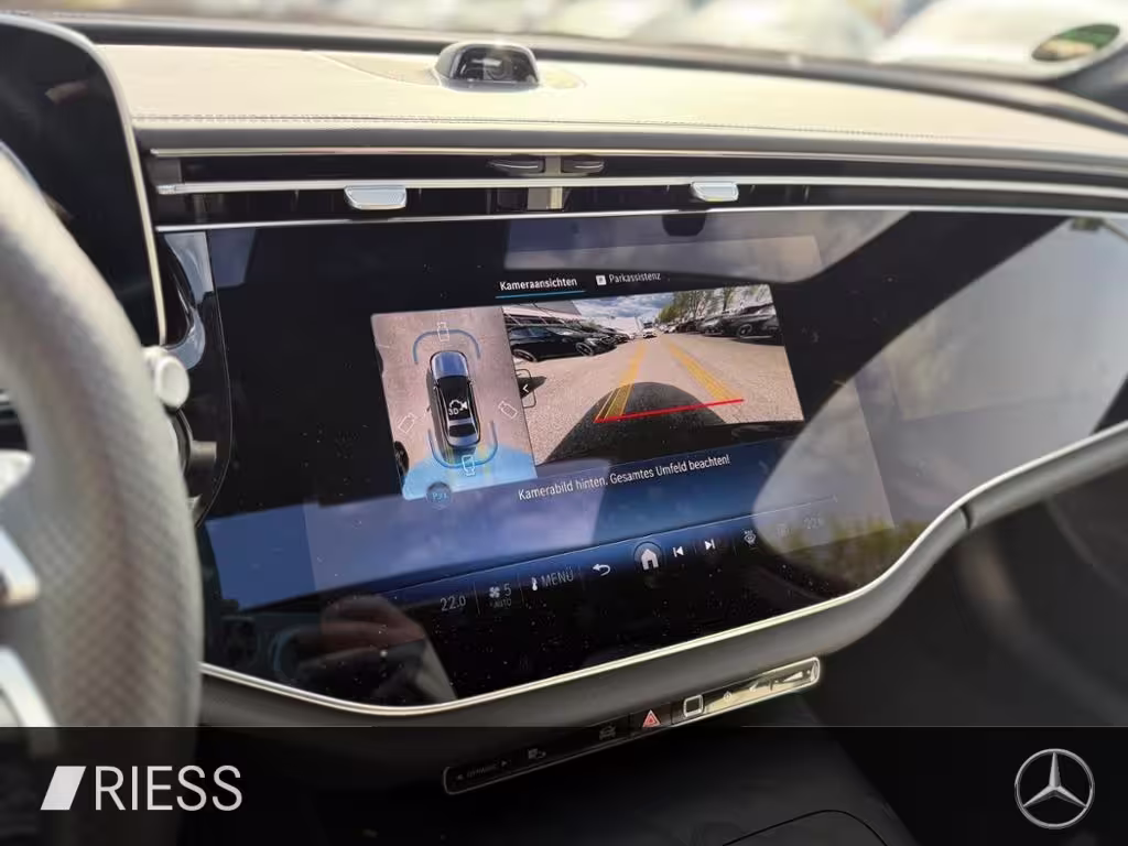 Mercedes-Benz E 220 d Limousine AMG SUPERSCREEN PANO BURM NIGHT E 220 - Bild 14