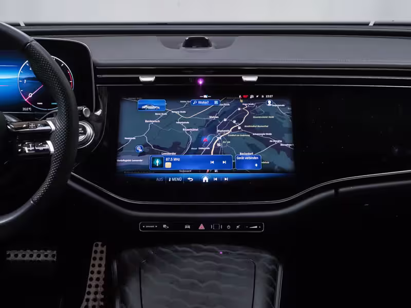 Mercedes-Benz E 220 d Limousine AMG SUPERSCREEN PANO BURM NIGHT E 220 - Bild 6