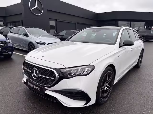 Mercedes-Benz E 300 de T AMG Sport Night Distr Pano AHK Kamera E 300 - Bild 2