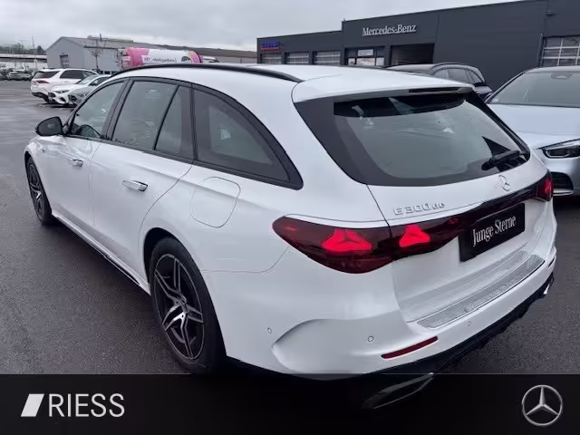 Mercedes-Benz E 300 de T AMG Sport Night Distr Pano AHK Kamera E 300 - Bild 5