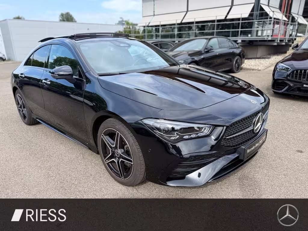Mercedes-Benz CLA 200 d Cp AMG PANO STHZ KEYL AMBI 360° MULTIB CLA 200 - Bild 12