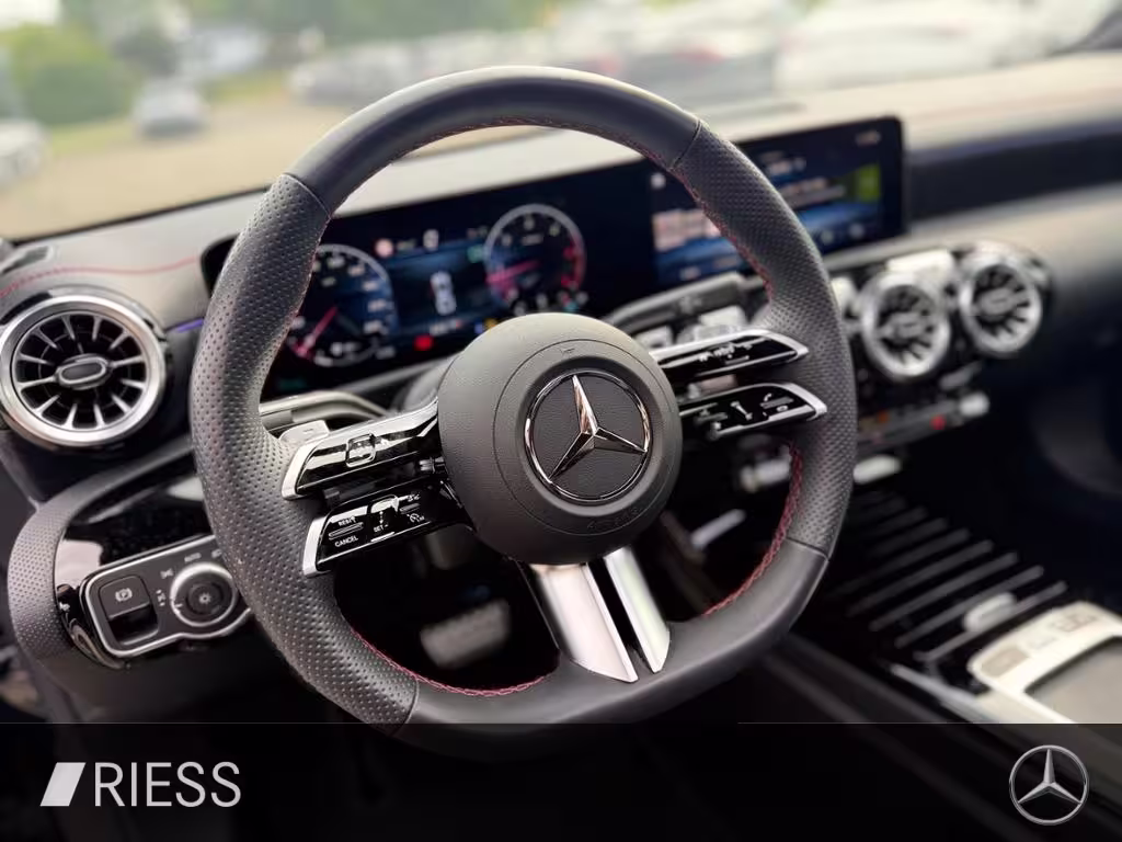 Mercedes-Benz CLA 200 d Cp AMG PANO STHZ KEYL AMBI 360° MULTIB CLA 200 - Bild 13