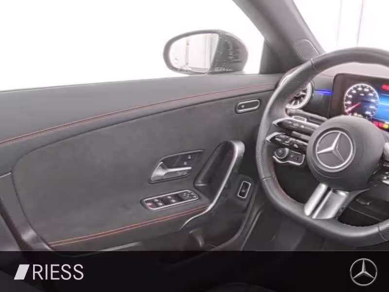 Mercedes-Benz CLA 200 d Cp AMG PANO STHZ KEYL AMBI 360° MULTIB CLA 200 - Bild 9