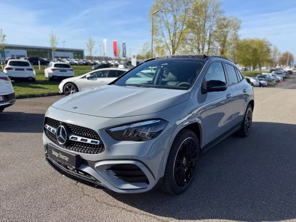 Mercedes-Benz GLA 200 AMG Sport Night Distr Pano AHK 19 GLA 200 - Bild 2