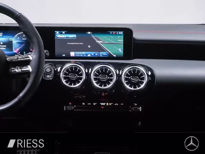 Mercedes-Benz CLA 200 d Coupé AMG PANO KEYL AMBI KAM 19 ZOLL CLA 200 - Bild 7