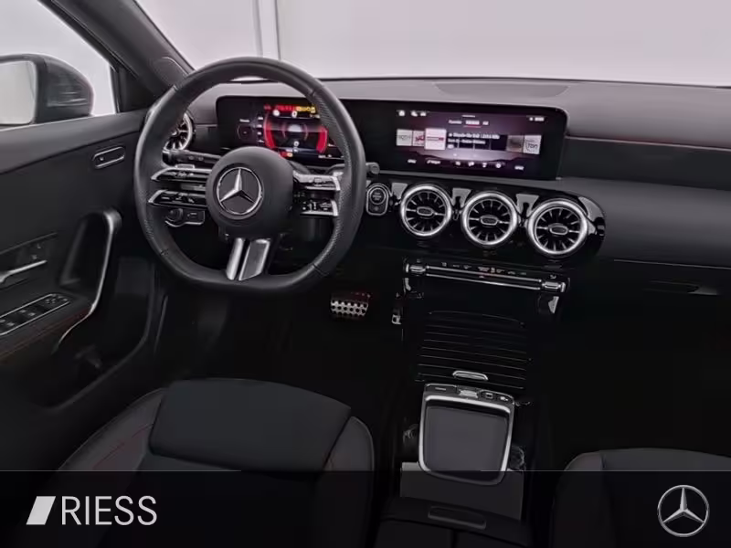 Mercedes-Benz A 200 AMG Sport Distr Vorr Pano W-Paket Kamera 18 A 200 - Bild 6